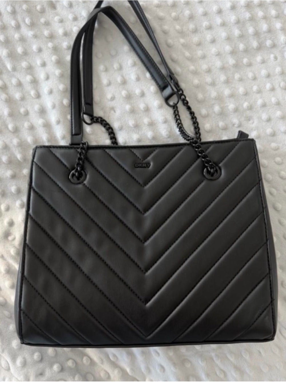 DKNY Black Quilted Chevron Chain Strap Medium Tote Shoulder Bag